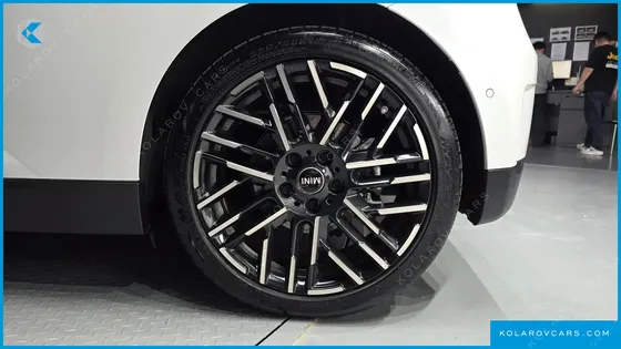 MINI COOPER SE FAVOURED