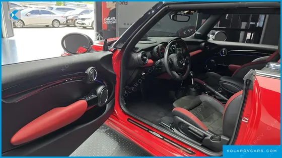 MINI COOPER CONVERTIBLE JCW
