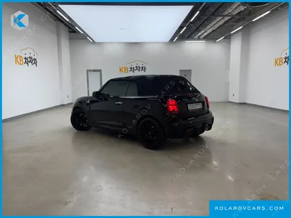 MINI COOPER CONVERTIBLE JCW