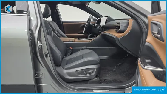 TOYOTA CROWN 2.5 4WD HYBRID