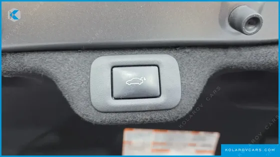 TOYOTA CROWN 2.5 4WD HYBRID