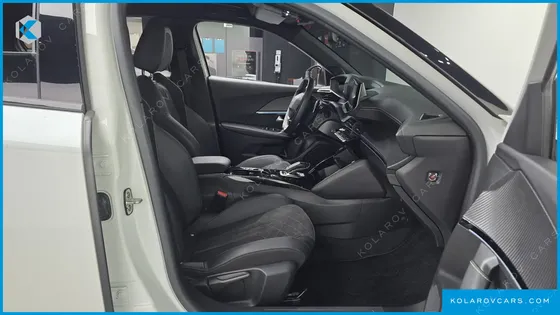 PEUGEOT 2008 1.5 BLUEHDI GT LINE