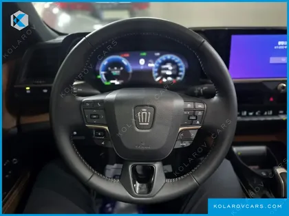 TOYOTA CROWN 2.5 4WD HYBRID