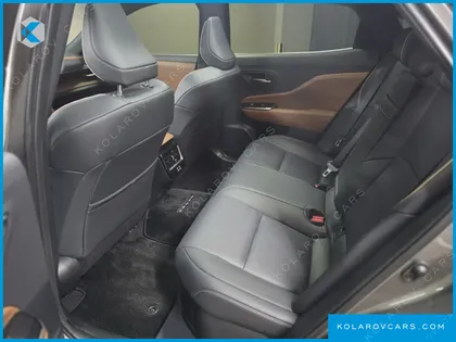 TOYOTA CROWN 2.5 4WD HYBRID