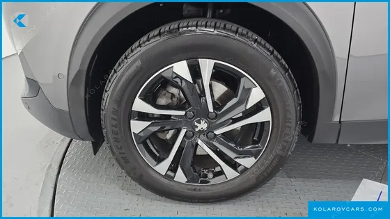 PEUGEOT 2008 1.5 BLUEHDI GT LINE