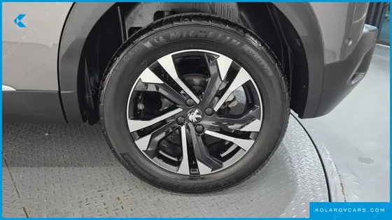 PEUGEOT 2008 1.5 BLUEHDI GT LINE