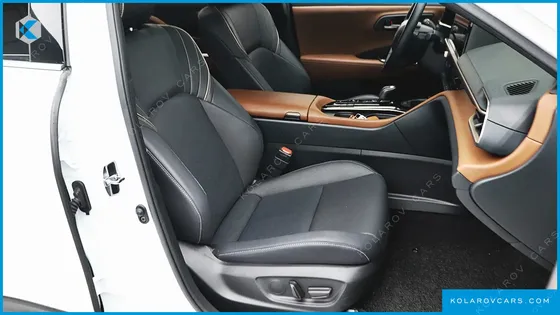 TOYOTA CROWN 2.5 4WD HYBRID