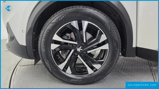 PEUGEOT 2008 1.5 BLUEHDI GT LINE