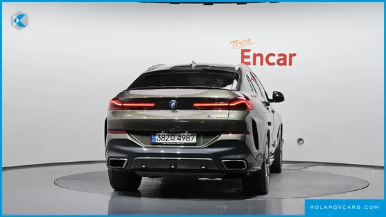 BMW X6 M50I