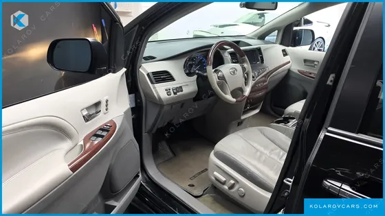 TOYOTA SIENNA 3.5 AWD