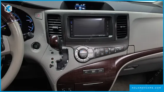 TOYOTA SIENNA 3.5 AWD