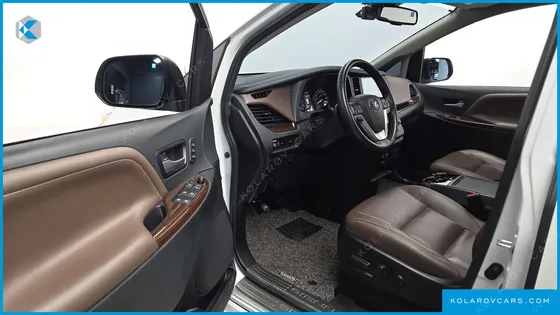 TOYOTA SIENNA 3.5 AWD