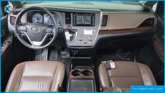 TOYOTA SIENNA 3.5 AWD