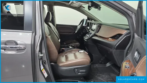 TOYOTA SIENNA 3.5 AWD