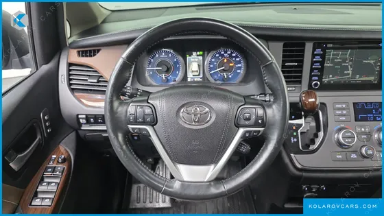 TOYOTA SIENNA 3.5 AWD