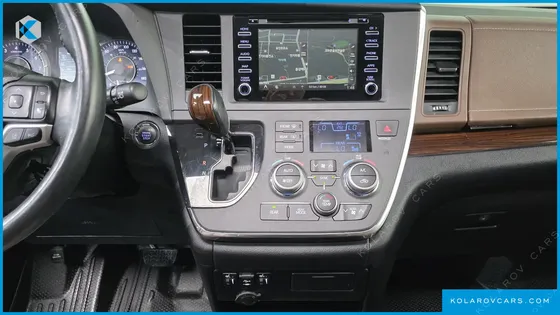 TOYOTA SIENNA 3.5 AWD