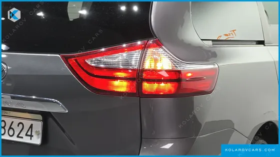 TOYOTA SIENNA 3.5 AWD