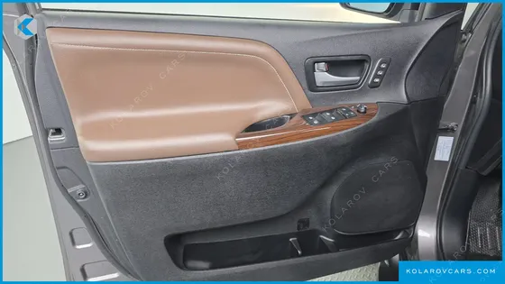 TOYOTA SIENNA 3.5 AWD