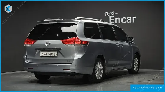 TOYOTA SIENNA 3.5 AWD