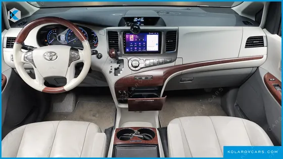 TOYOTA SIENNA 3.5 AWD