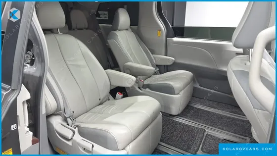 TOYOTA SIENNA 3.5