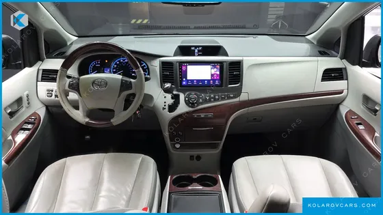 TOYOTA SIENNA 3.5