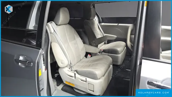 TOYOTA SIENNA 3.5