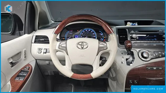 TOYOTA SIENNA 3.5