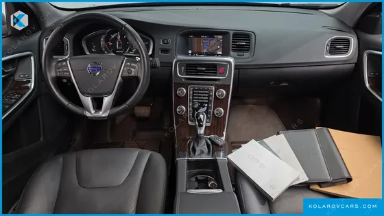 VOLVO S60 D4