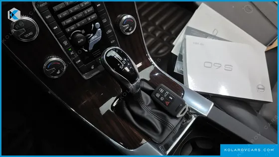 VOLVO S60 D4