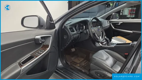VOLVO S60 D4