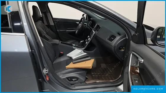 VOLVO S60 D4