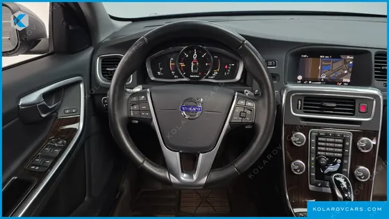 VOLVO S60 D4