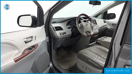 TOYOTA SIENNA 3.5 AWD