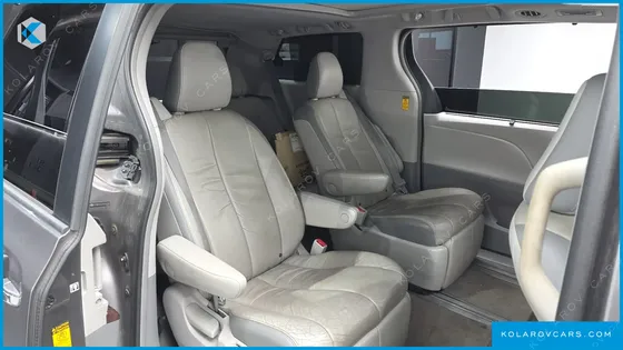 TOYOTA SIENNA 3.5 AWD