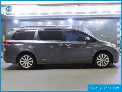 TOYOTA SIENNA 3.5