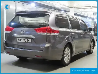 TOYOTA SIENNA 3.5