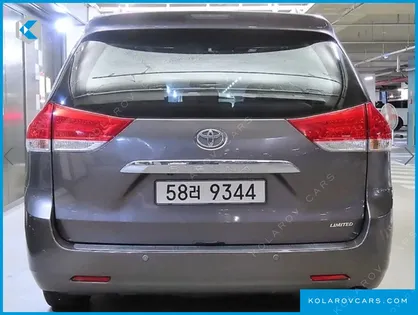 TOYOTA SIENNA 3.5