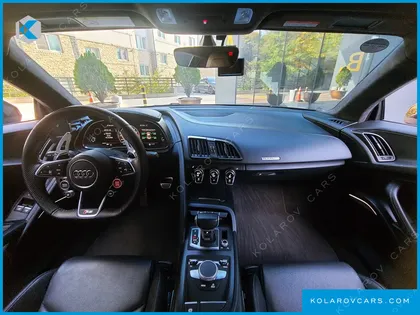 AUDI R8 5.2 V10 PLUS COUPE