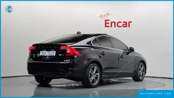VOLVO S60 D4