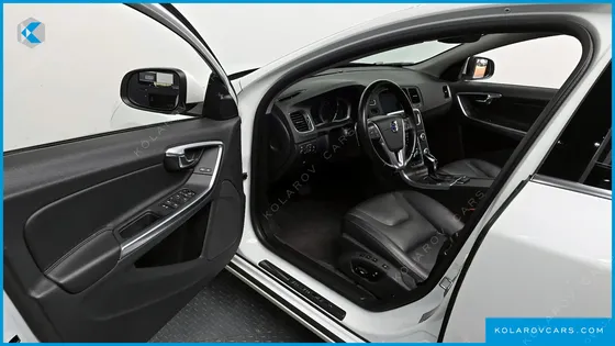 VOLVO S60 D2