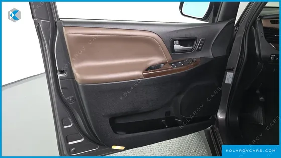 TOYOTA SIENNA 3.5