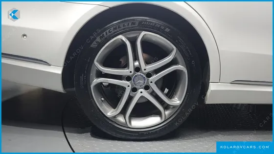 MERCEDES E-CLASS E250 BLUETEC 4MATIC AV