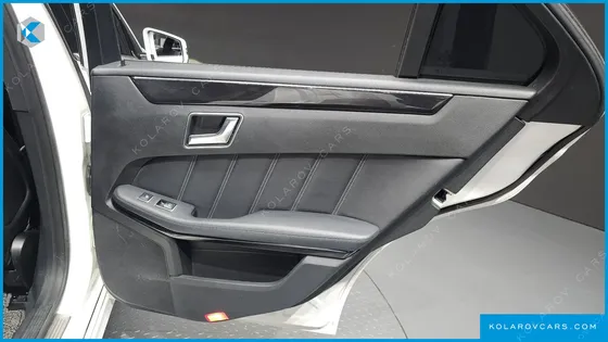 MERCEDES E-CLASS E250 BLUETEC 4MATIC AV