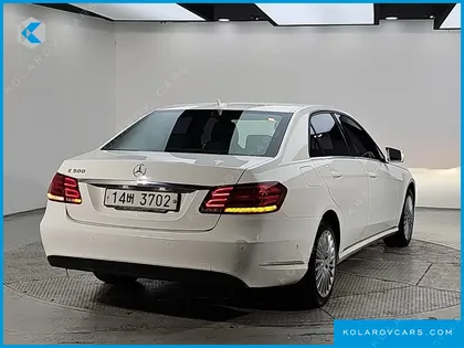 MERCEDES E-CLASS E200 ELEGANCE