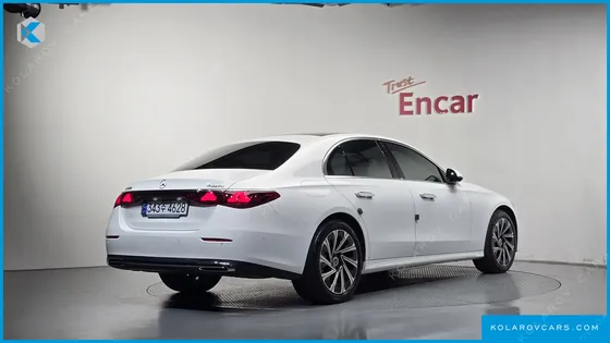 MERCEDES E-CLASS E300 4MATIC EXCLUSIVE