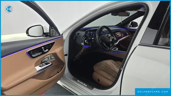 MERCEDES E-CLASS E300 4MATIC EXCLUSIVE