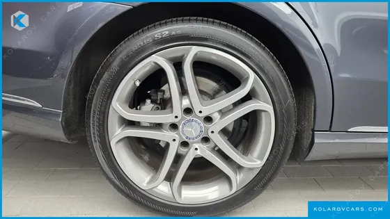 MERCEDES E-CLASS E250 BLUETEC 4MATIC AV