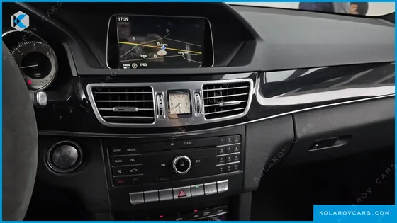 MERCEDES E-CLASS E250 BLUETEC 4MATIC AV