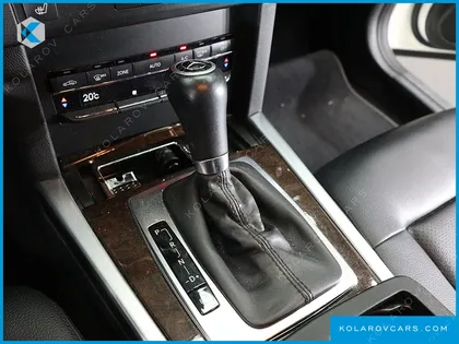 MERCEDES E-CLASS E200 CGI